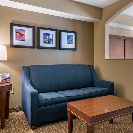 Comfort Suites Baymeadows Near Butler Blvd Jacksonville Eksteriør billede