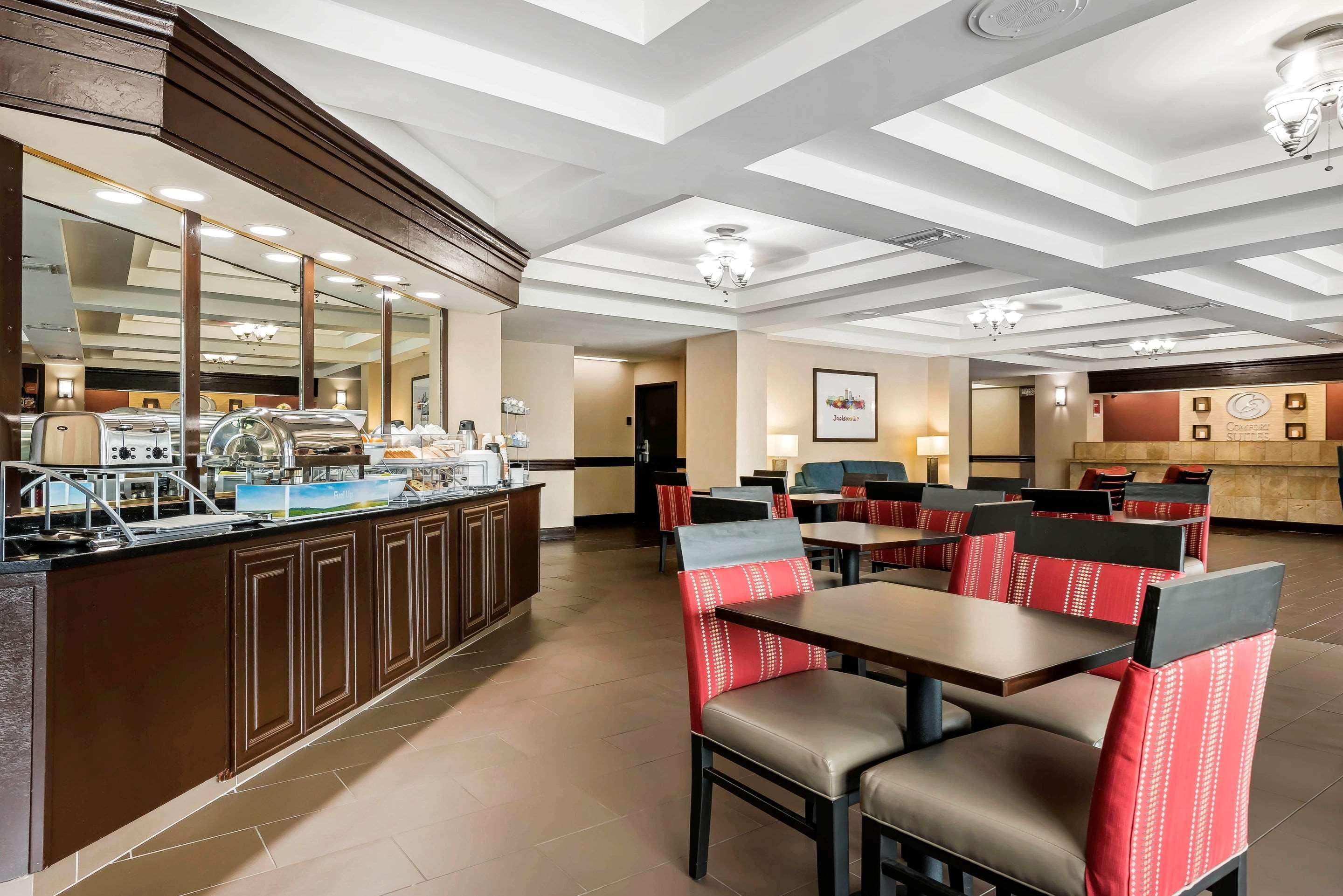 Comfort Suites Baymeadows Near Butler Blvd Jacksonville Eksteriør billede
