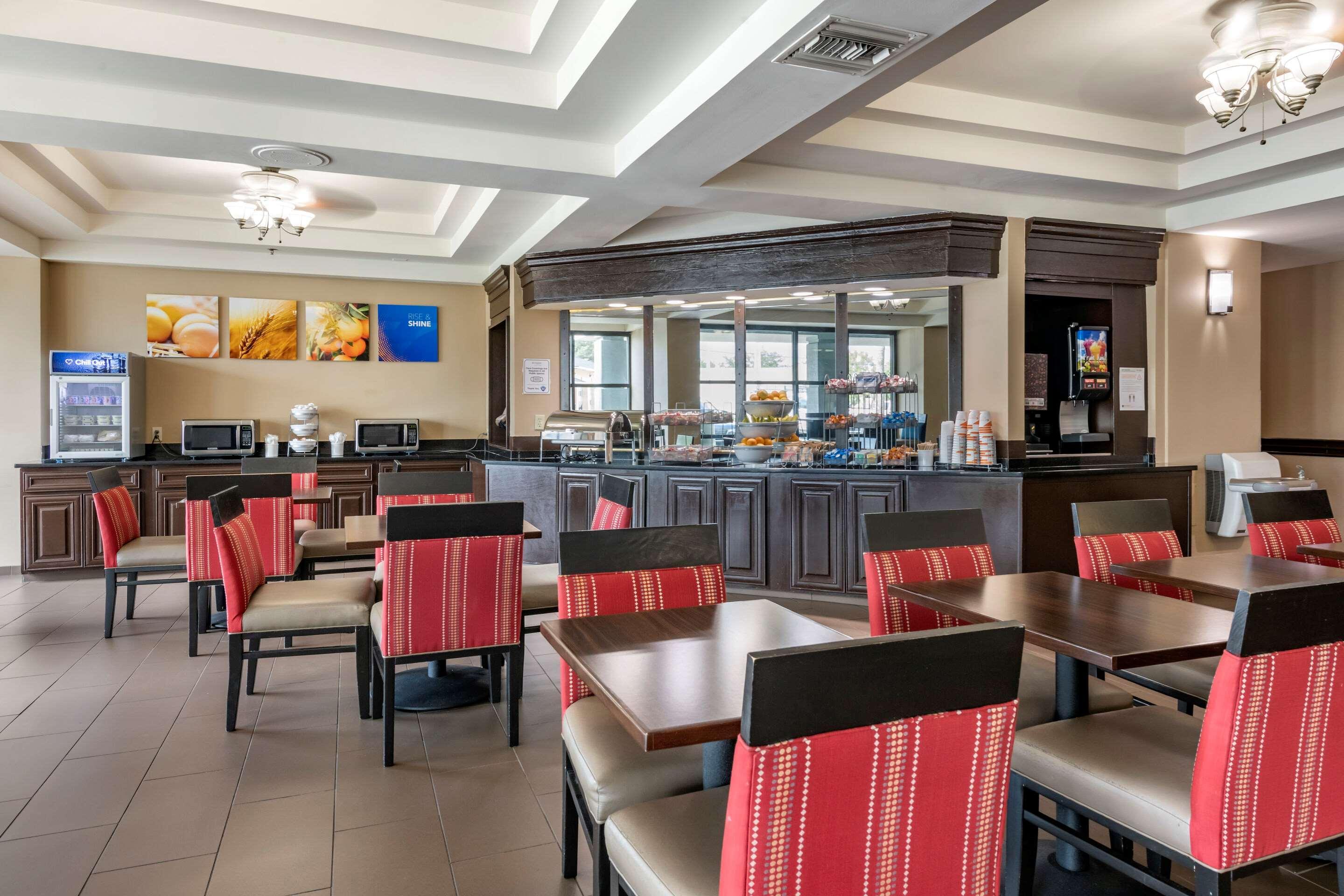 Comfort Suites Baymeadows Near Butler Blvd Jacksonville Eksteriør billede