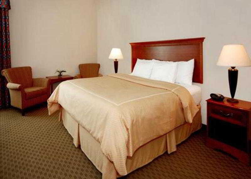 Comfort Suites Baymeadows Near Butler Blvd Jacksonville Eksteriør billede